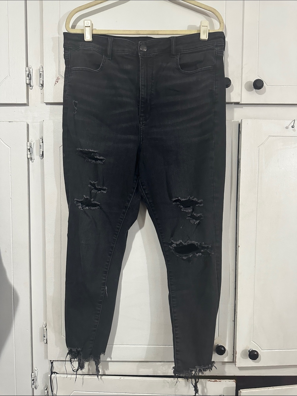 American Eagle Outfitters Black Distressed High-Rise Jeggings